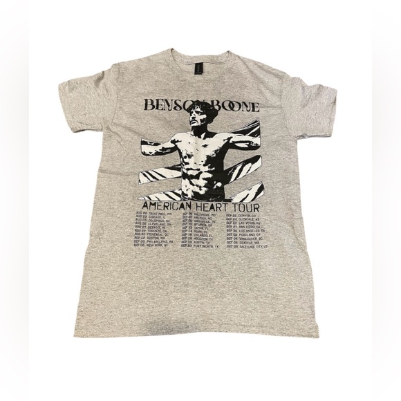 Benson Boone Gray Tour Date Short Sleeve Concert T-Shirt Size Small Women’s NWOT - Picture 2 of 7